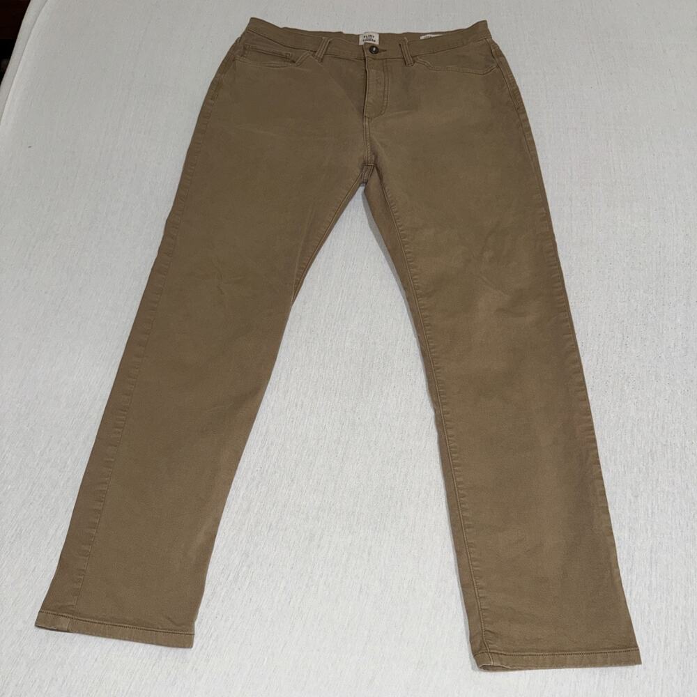 Flint and Tinder Tapered Fit Pants Mens 34x30 Tan Khaki Chino 5-Pocket Twill EUC